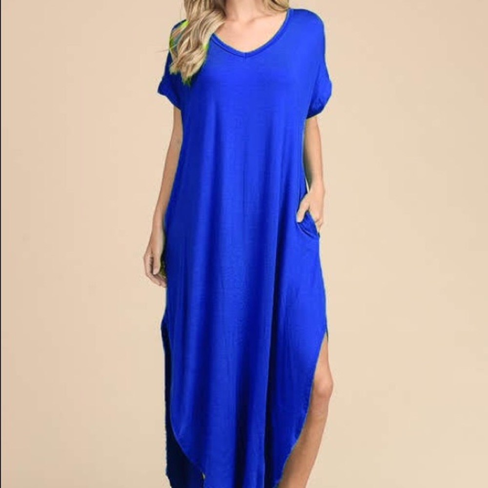 ♥️NWT Cobalt Blue Maxi Dress with Pockets!♥️